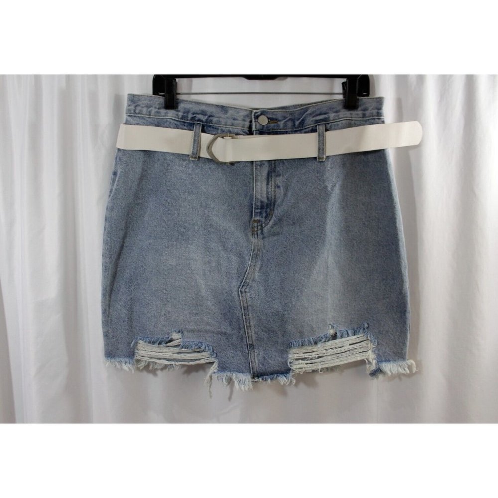Grey Lab Womens Light Wash‎ Belted Denim Skirt L NWT